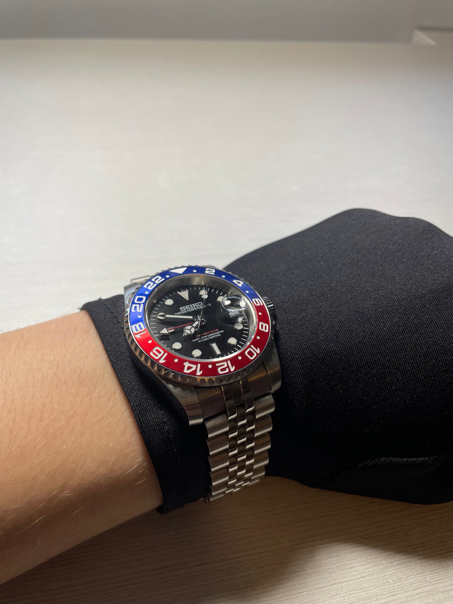 Seiko Mod GMT Master II "Pepsi"