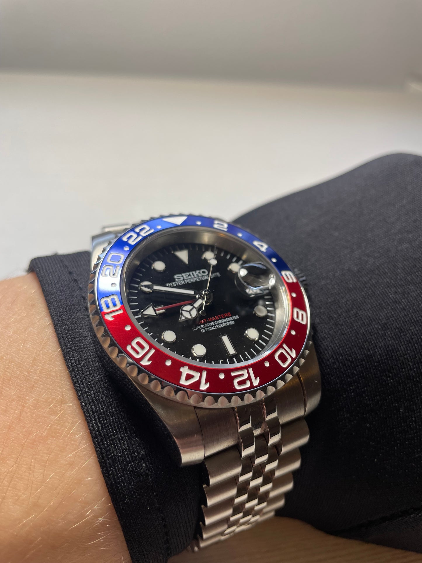 Seiko Mod GMT Master II "Pepsi"
